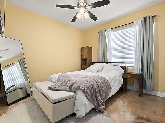 5th image of 4682 SW Babylon Street