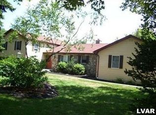 100 Sutton Pl, Easton, PA 18045