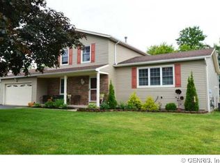 43 Olde Tavern Cir, Rochester, NY 14612