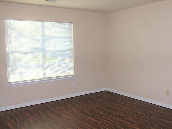 4th image of 19710 Moose Cove Ct