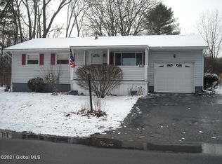 3330 Maryvale Dr, Schenectady, NY