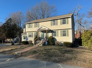 44 Turner Ave, Dracut, MA 01826
