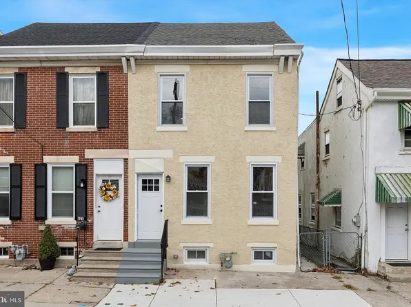 425 Grove St, Bridgeport, PA 19405