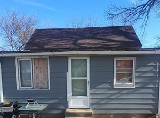 402 N Van Gordon Ave, Graettinger, IA 51342