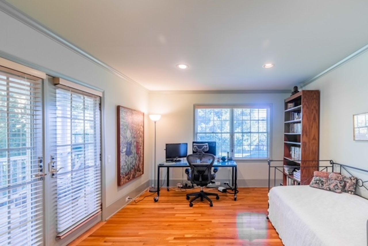  1ST FLOOR BDRM/ OFFICE