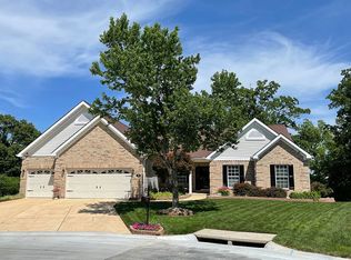 752 Castle Ridge Dr, Ballwin, MO 63021