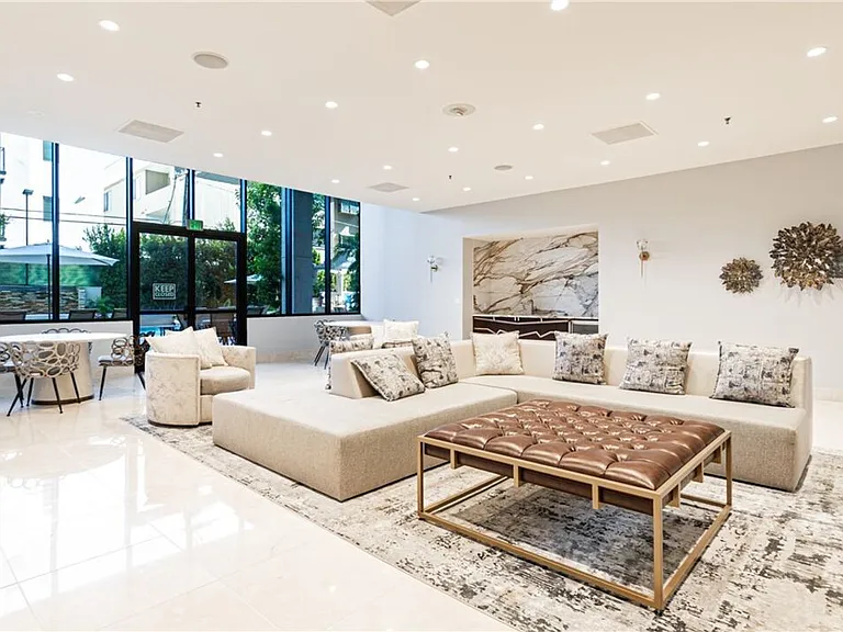 10724 Wilshire Blvd #1605 — Photo 72