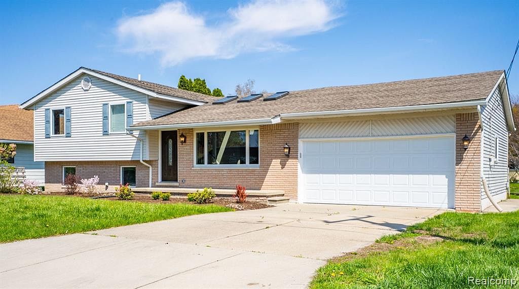 2845 Riverwood Ct, Port Huron, MI 48060 MLS 20230062406 Zillow