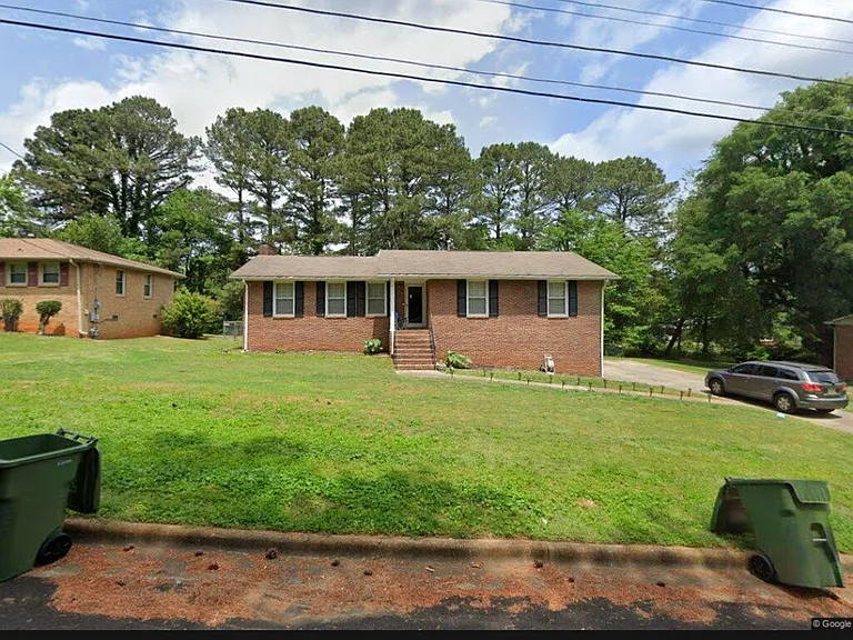 3204 Rees Ave NW — Photo 1