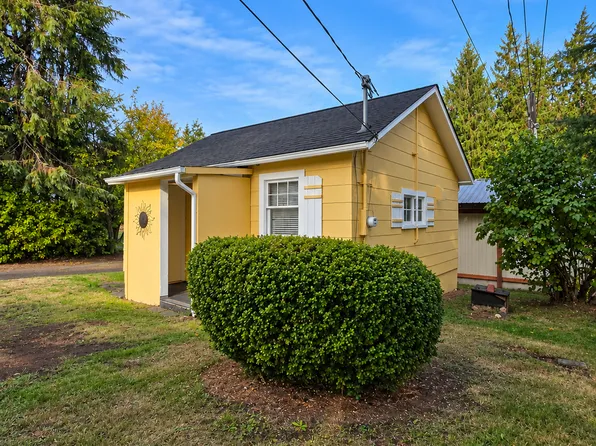 11224 Rhody Dr, Port Hadlock, WA 98339