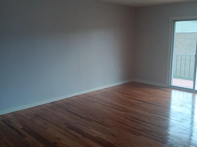River Edge Apartments — Photo 21