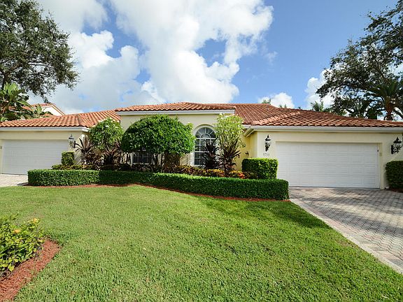 Home For Sale In Broken Sound Country Club