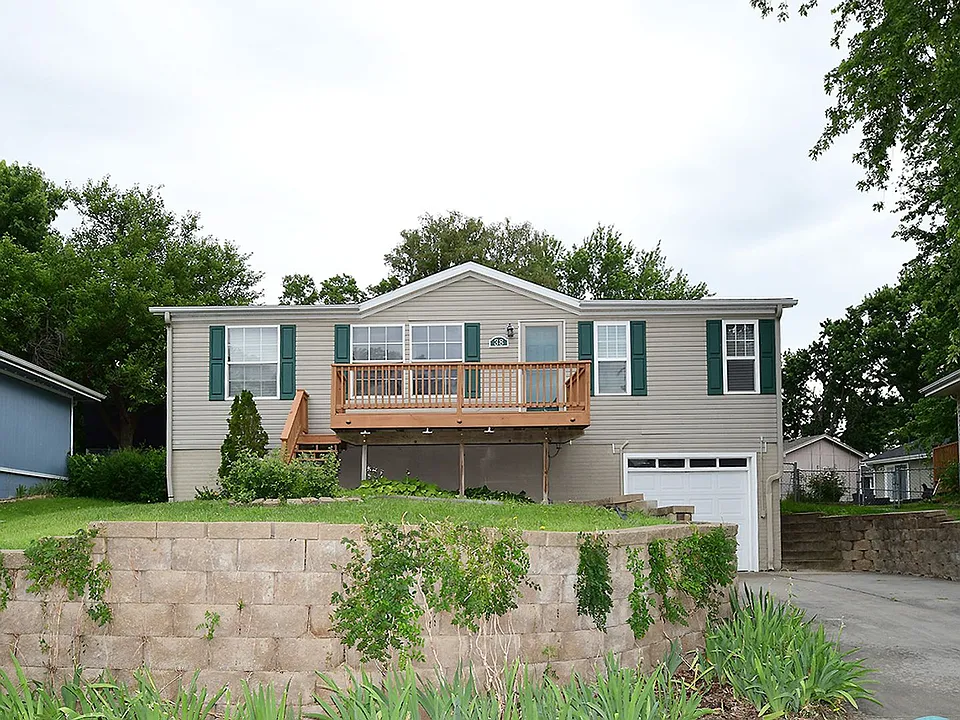 38 Cypress St