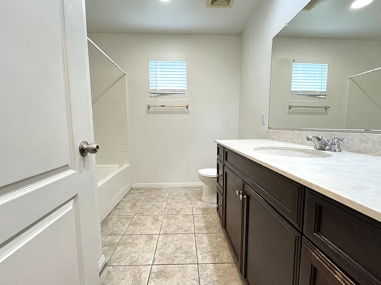 14601 Serenade Dr — Photo 36