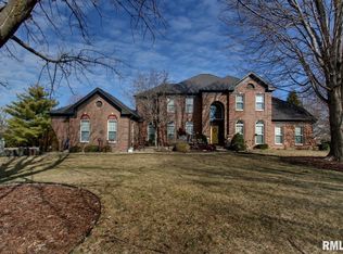 609 Long Dr, Quincy, IL