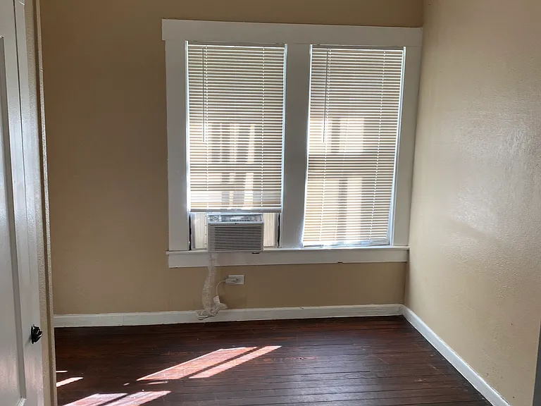 519 E Pine St — Photo 7