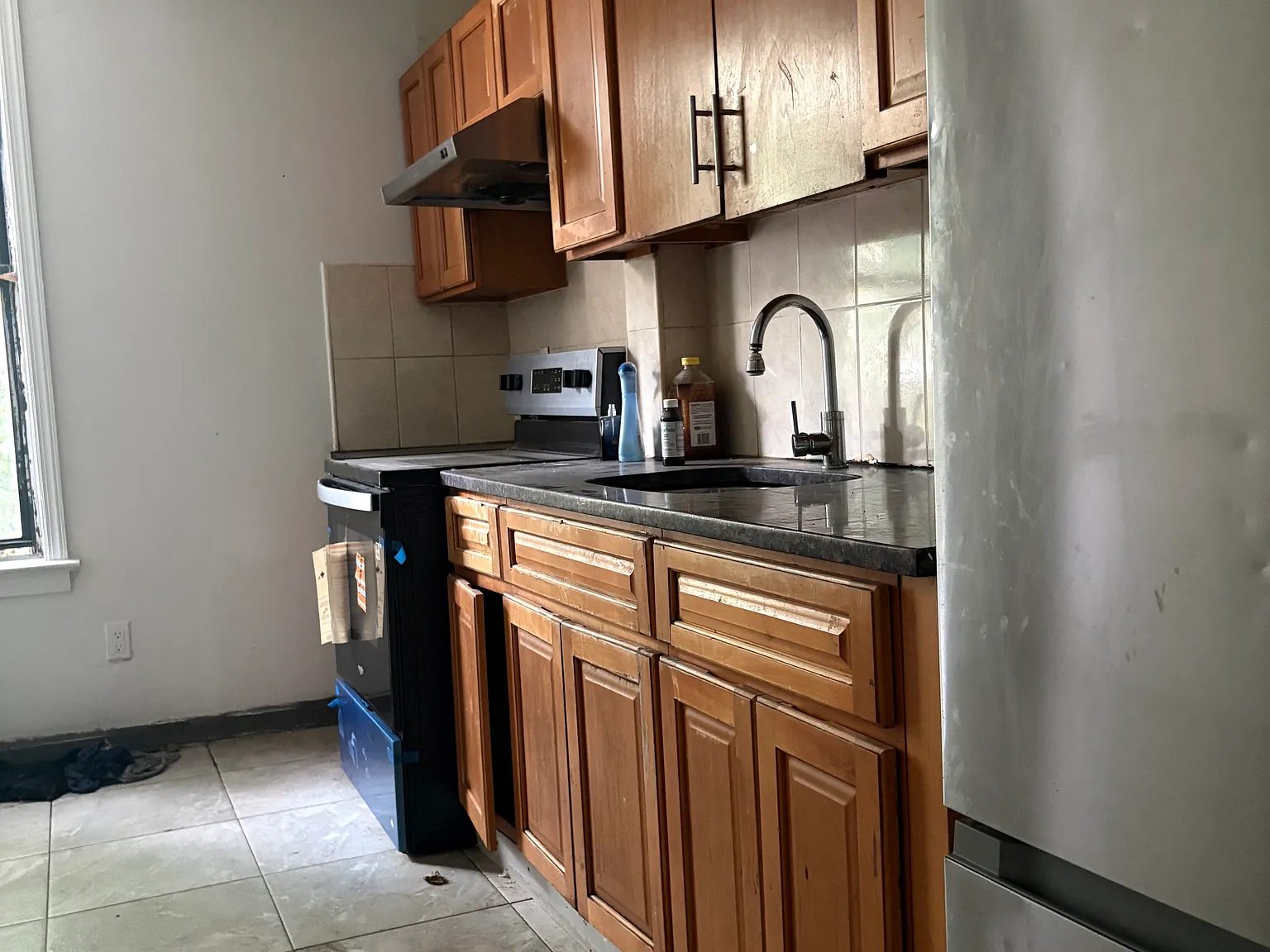 1 bed, 550 sqft, $2,762 — Photo 2