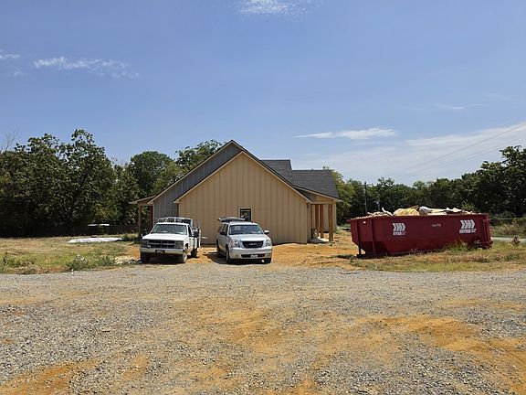 4th image of 4206 Folsom Rd