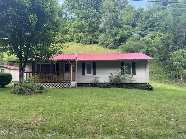 100 Locust St, Honaker, VA 24260