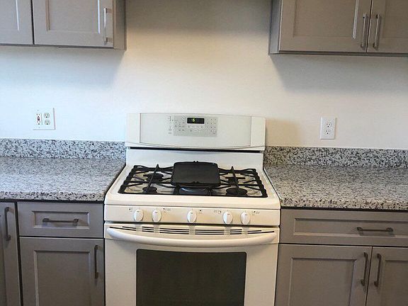 2nd image of 3833 Pacheco Blvd #4