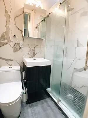 Rented by Bohemia Realty Group | media 7