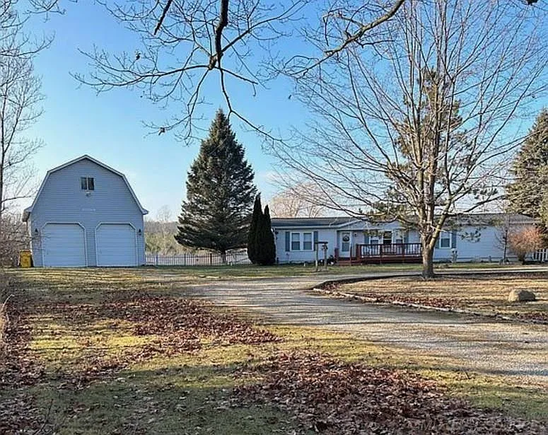 3894 Lake George Rd photo 1