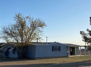 10690 Goss Rd, Phelan, CA 92392