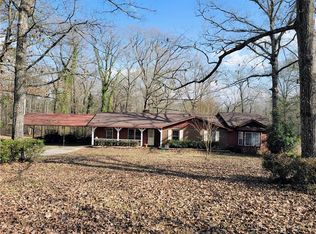 11 Copperhead Rd, Seale, AL 36875