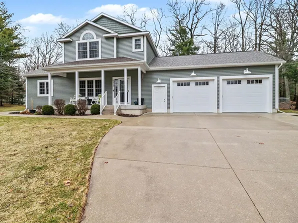 5218 Jackson Ct, Montague, MI 49437