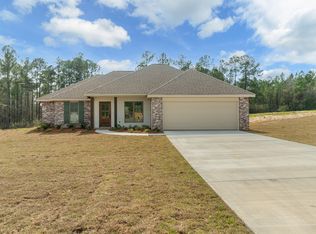 34 Applewood Dr, Purvis, MS 39475
