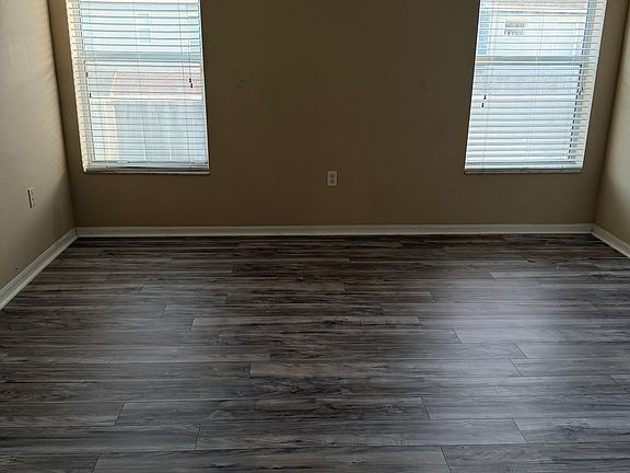 4th image of 1551 Blue Magnolia Rd