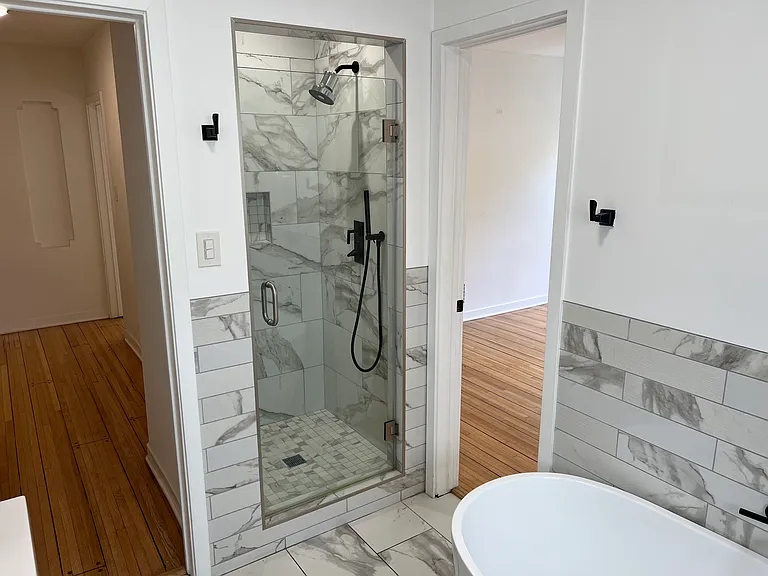 263 S Spalding Dr — Photo 13