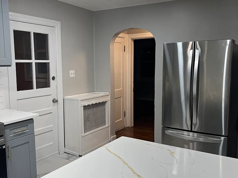 7 Mettler St — Photo 2