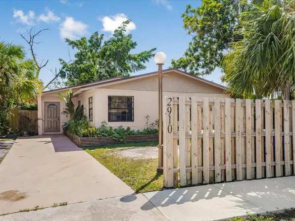 2910 SW 11th Street, Fort Lauderdale, FL 33312