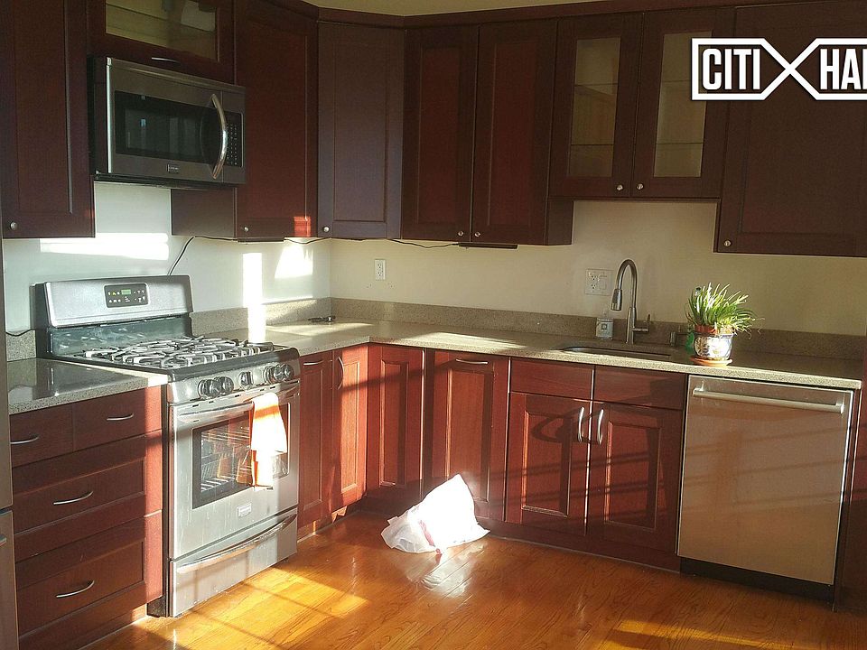 1st image of 35 Central Park N APT 6H