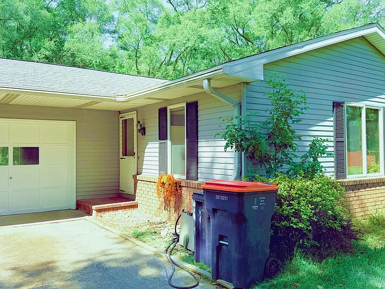 289 S Waverly Rd #1 — Photo 14