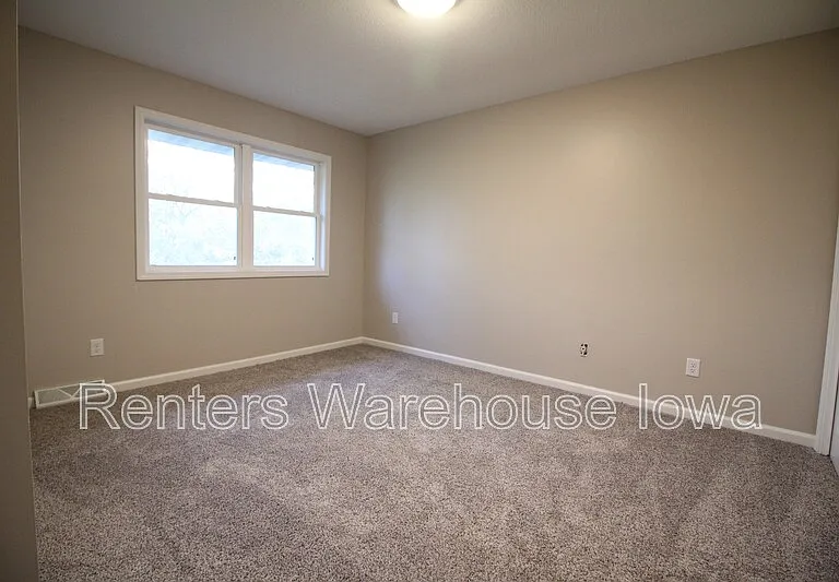4926 Madison Ave — Photo 10
