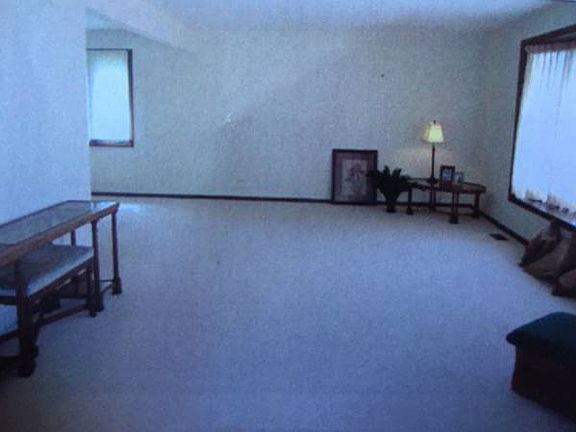 3rd image of 11 James Dr