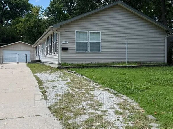 1727 SW Mission Ave, Topeka, KS 66604