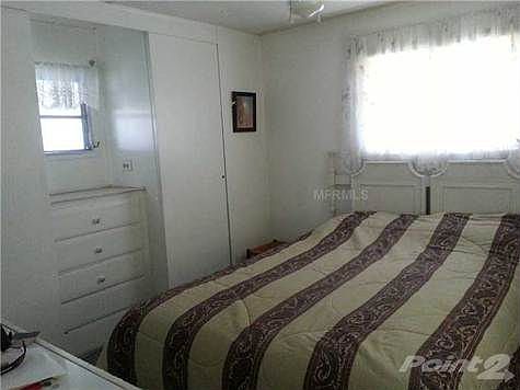 5th image of 1684 Old Elm St