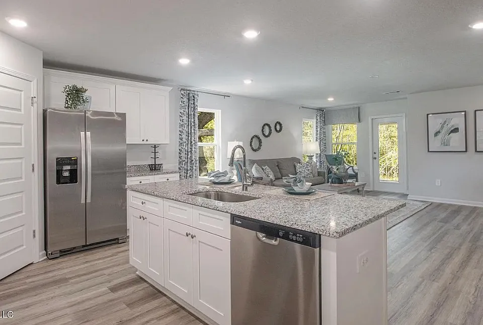 124 Dewberry Dr