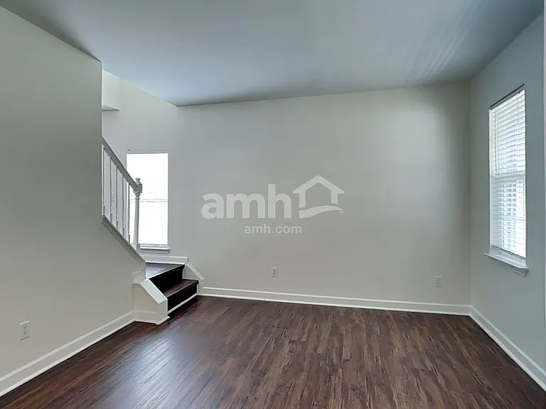 4219 Kiser Woods Dr SW — Photo 5
