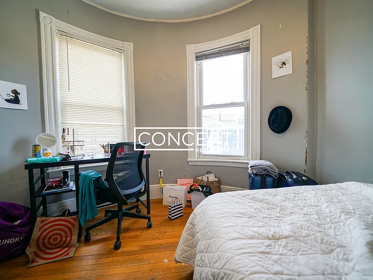 122 Calumet St — Photo 19