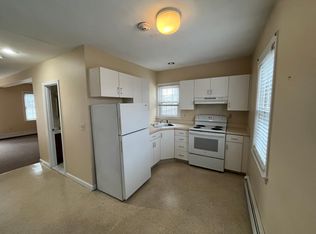 7 Prospect St APT 7, Cranston, RI 02910