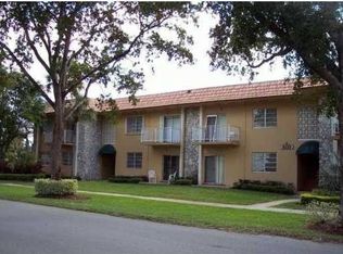13900 Lake Placid Ct APT A21, Miami Lakes, FL 33014
