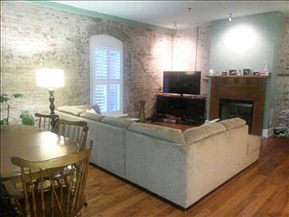 2nd image of 522 Bridge St APT 3A