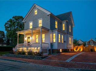 99 2nd St, Newport, RI 02840