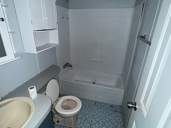 3rd image of 2525 Shiloh Rd Trailer 240