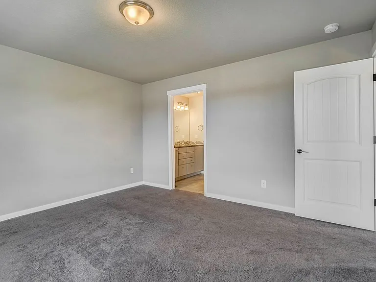 1354 Sunshine Valley Way — Photo 24