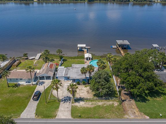 4th image of 5812 Heckscher Dr